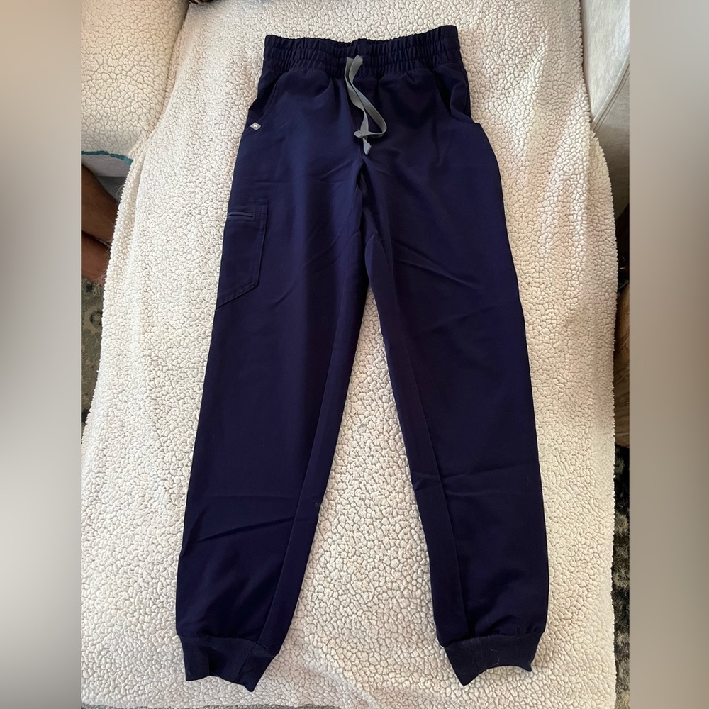 Figs Navy Zamora Joggers Scrub Pant